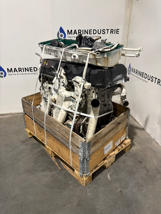 Volvo Penta D9-575 - Demontage motor