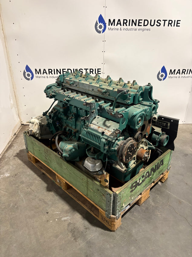 Volvo Penta D6-350 - Demontage motor