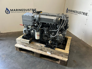 Yanmar 4LH-DTE (Wordt gedemonteerd voor onderdelen)