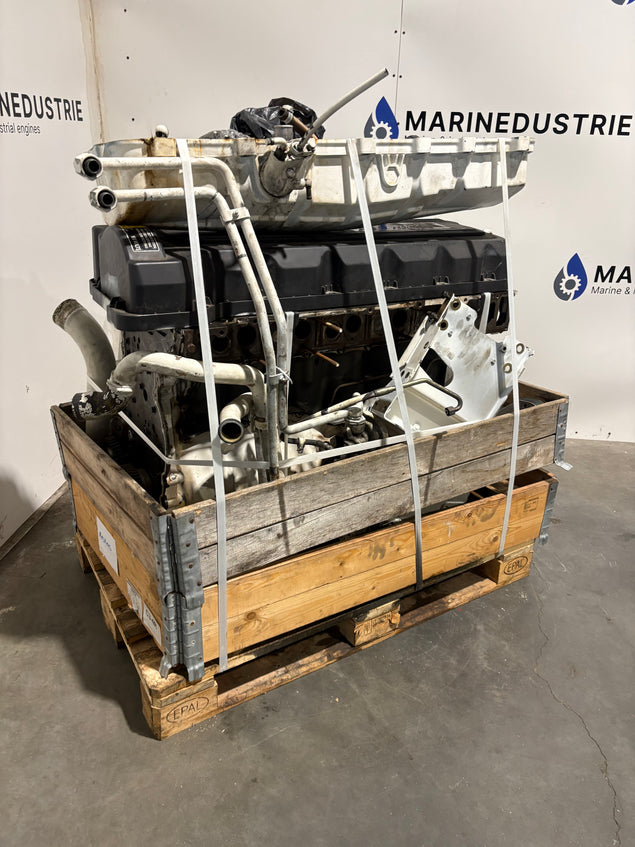 Volvo Penta D9-575 - Demontage motor