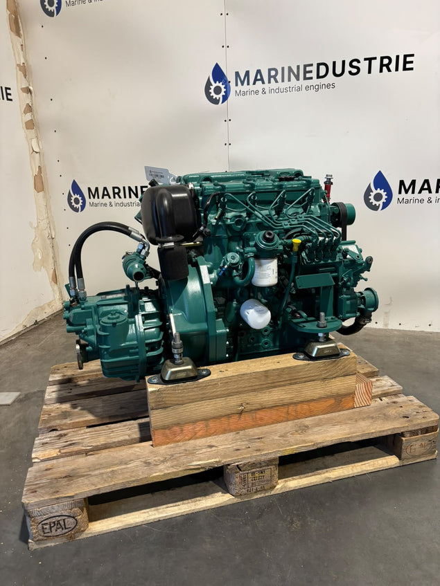 Motore marino Volvo Penta D2-55E | Invertitore ZF25 2.8